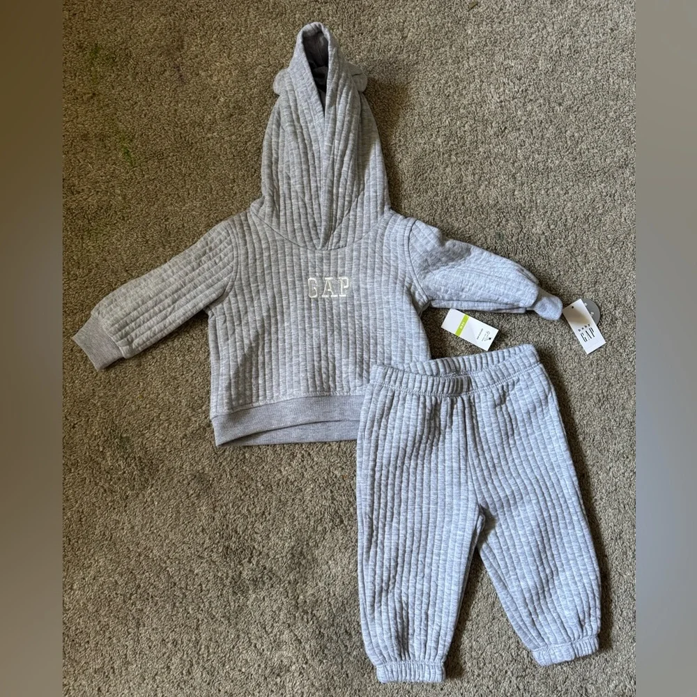 Baby gap gray sweat suit set brand new